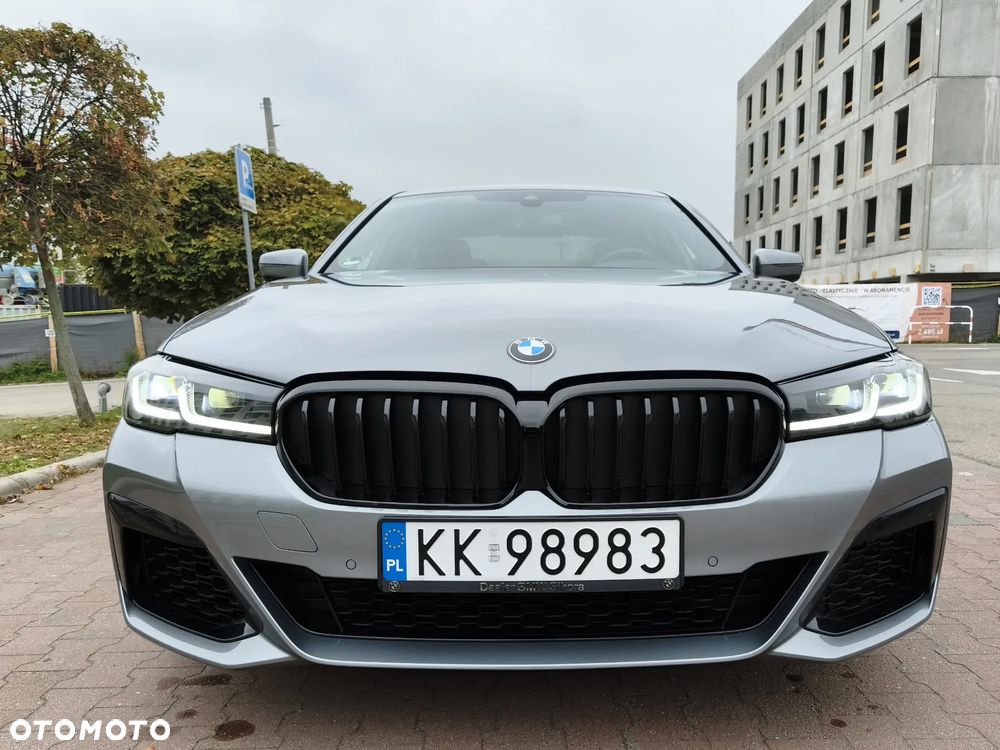 BMW Seria 5 540i xDrive mHEV M Sport sport - 10