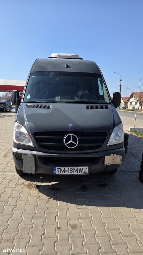 Mercedes-Benz Sprinter - 2