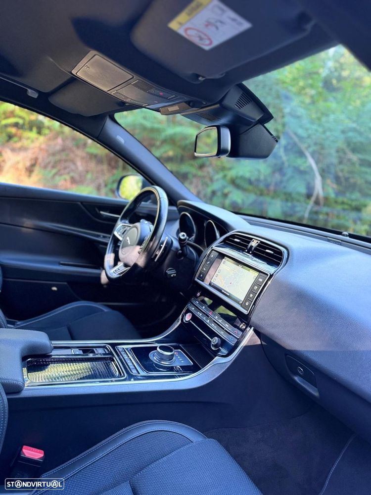 Jaguar XE 2.0 D R-Sport Aut. - 15