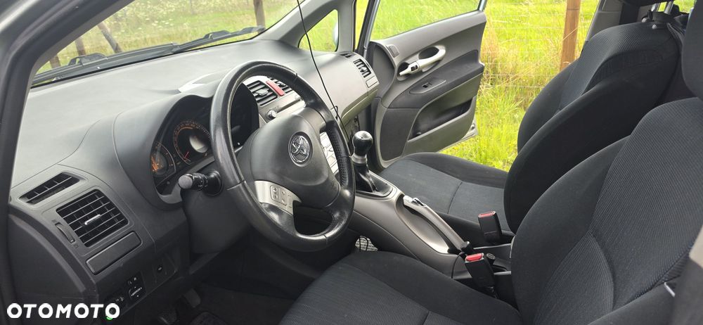 Toyota Auris 1.6 VVT-i Sol - 14