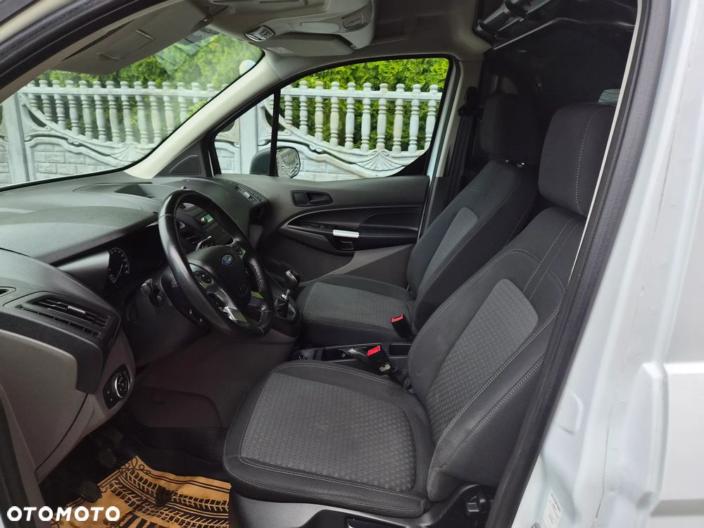 Ford Transit Connect - 15