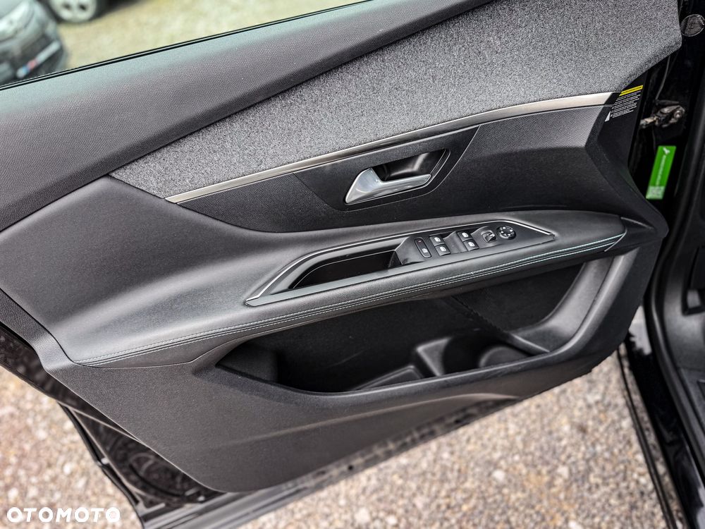 Peugeot 3008 BlueHDi 130 Stop & Start EAT8 Allure Business-Paket - 30
