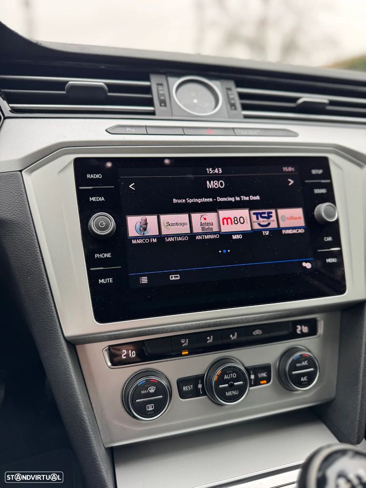 VW Passat 2.0 TDI Highline - 18