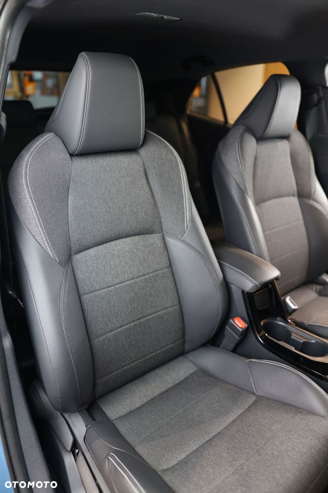 Toyota Corolla 1.8 Hybrid Comfort - 20