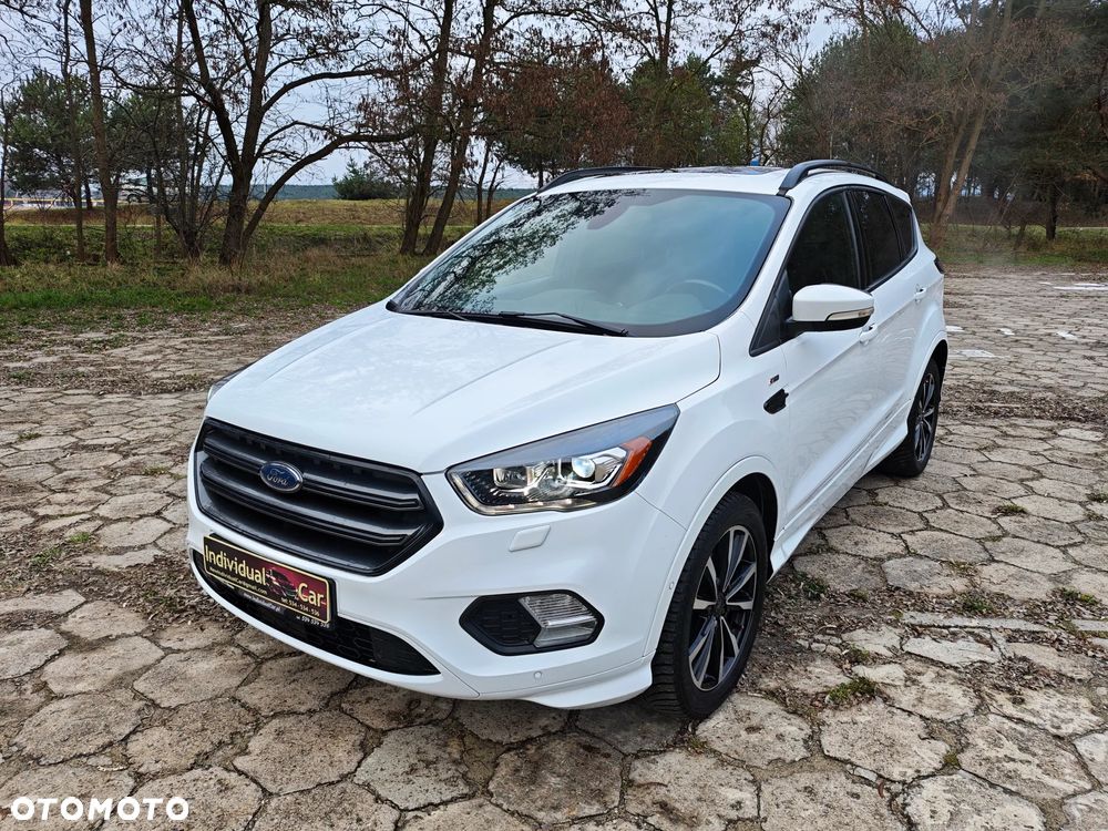 Ford Kuga 1.5 EcoBoost 2x4 ST-Line
