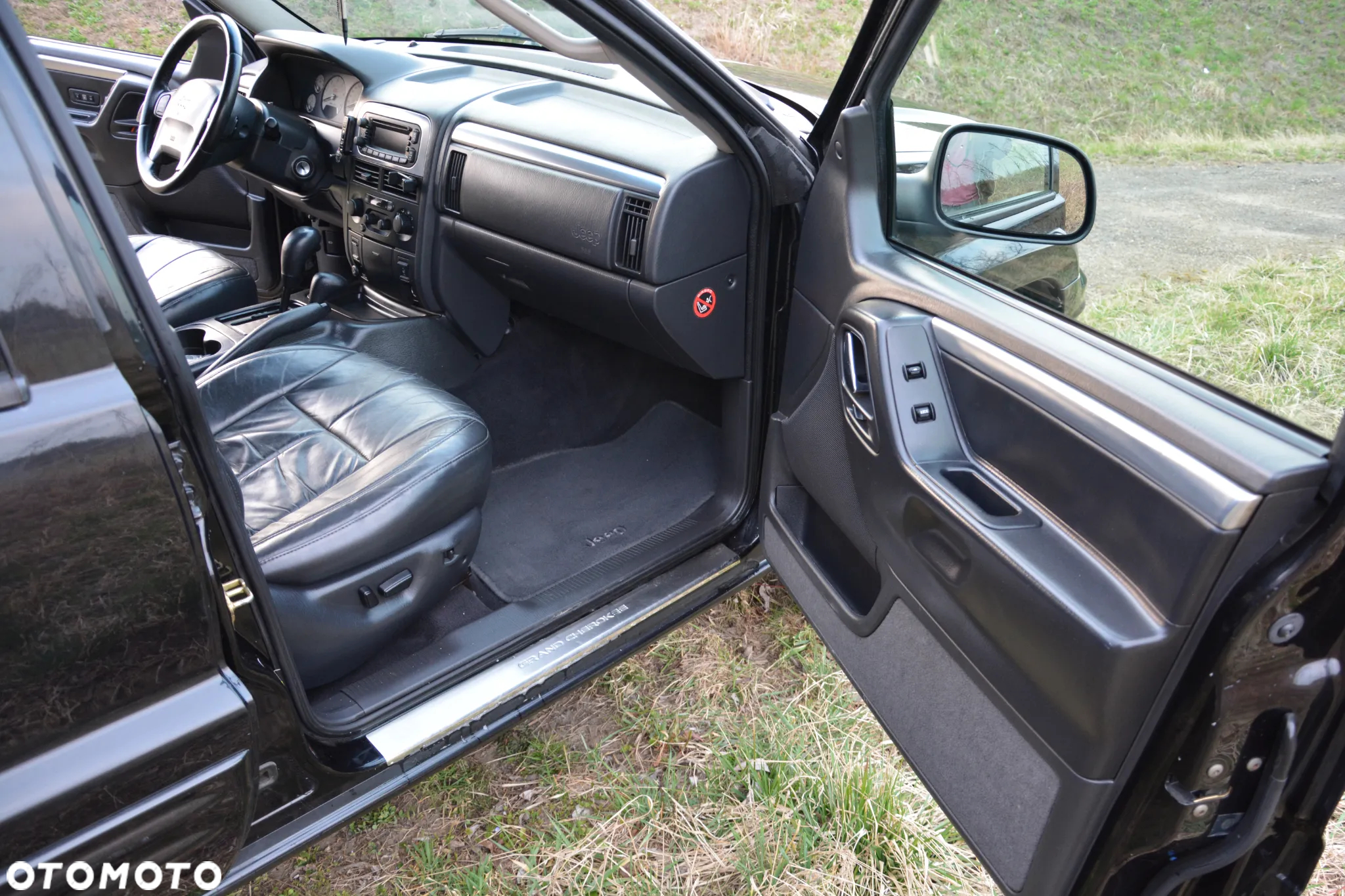 Jeep Grand Cherokee - 20