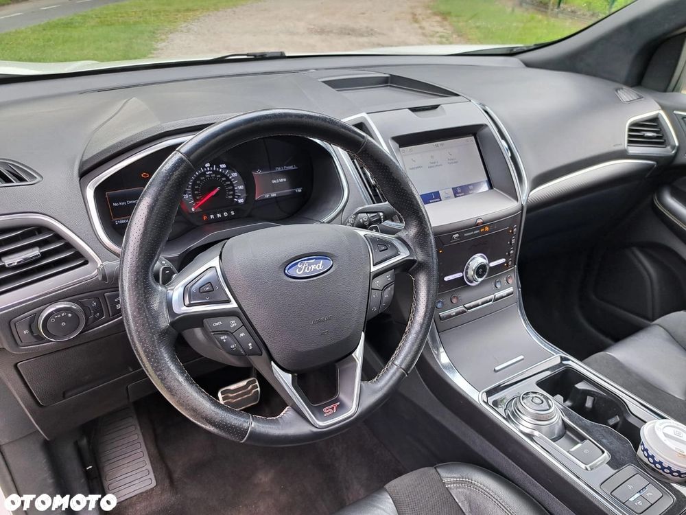 Ford Edge - 19