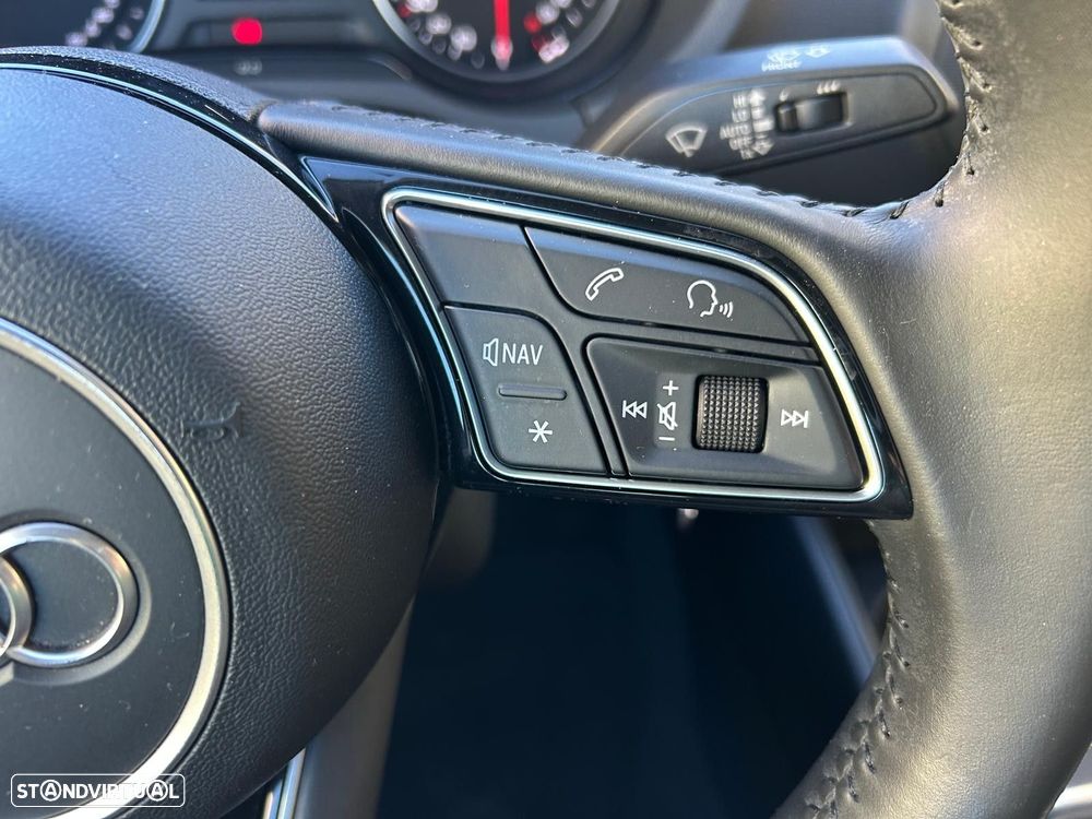 Audi A3 Limousine 30 TDI Design - 33