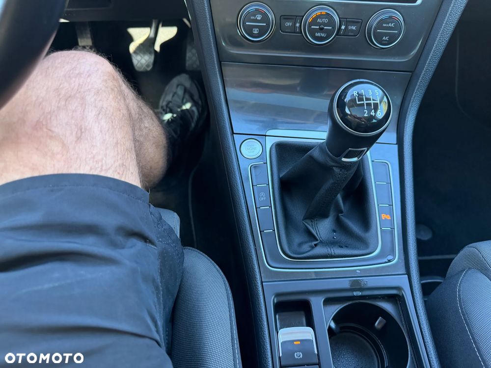 Volkswagen Golf 1.5 TSI EVO R-Line - 17
