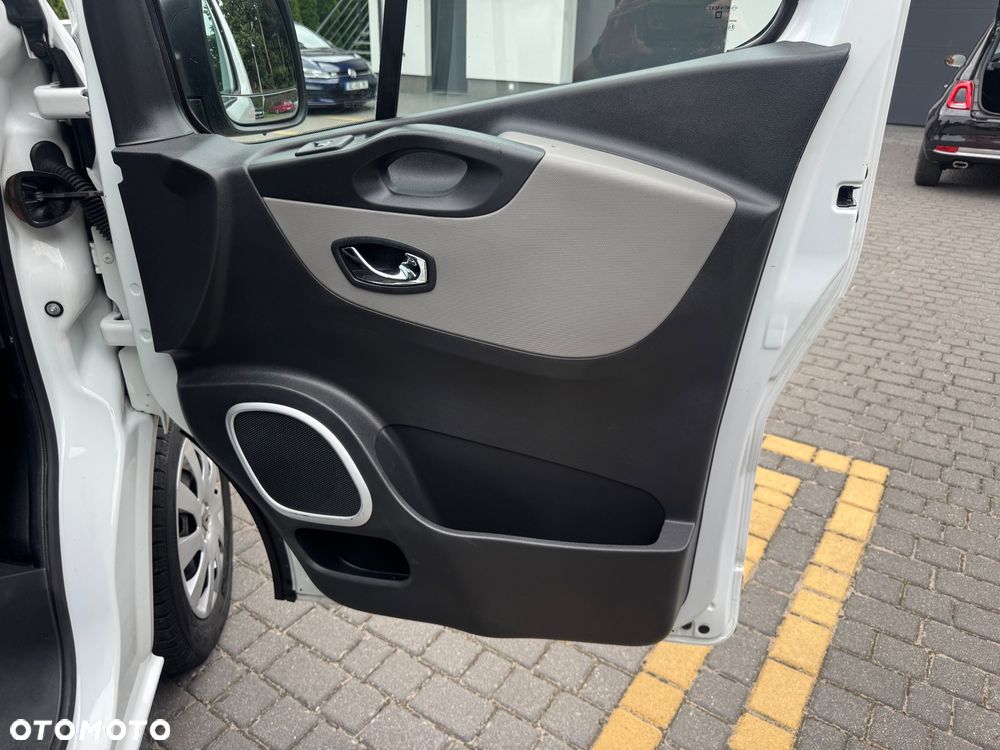 Renault Trafic - 30