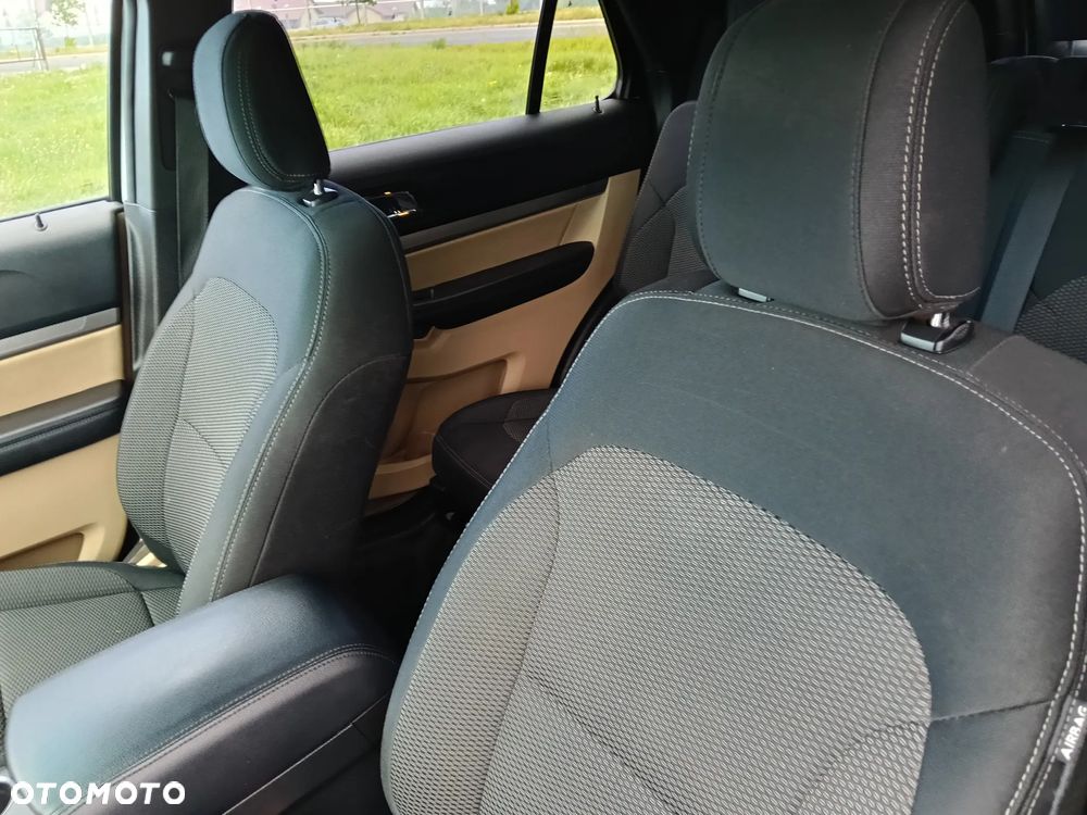 Ford Explorer - 18