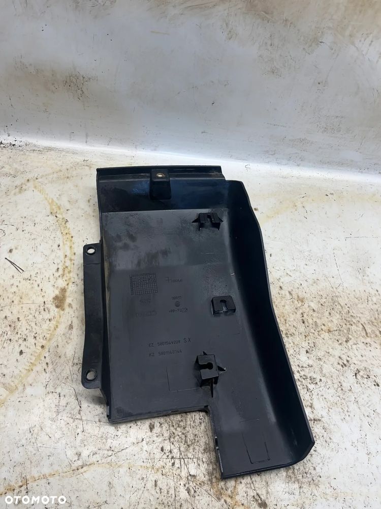 IV-03 LISTWA ZEWNETRZNA IVECO - 3