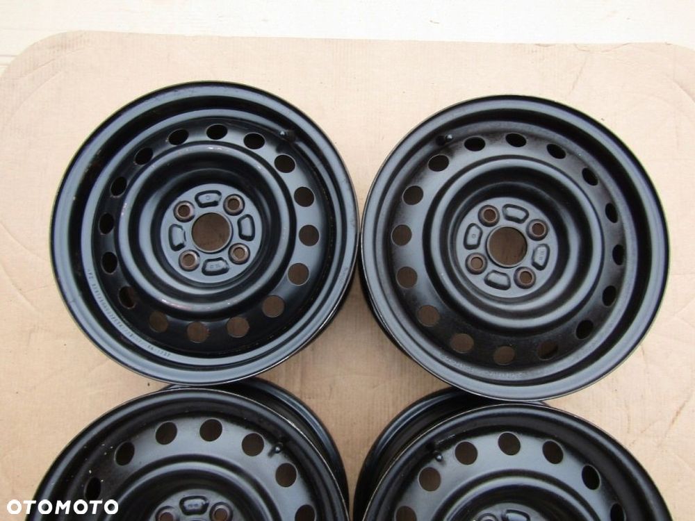 1x Felga 15 Kia Rio IV Stonic Toyota Corolla Yaris II 6j 4x100 - 9