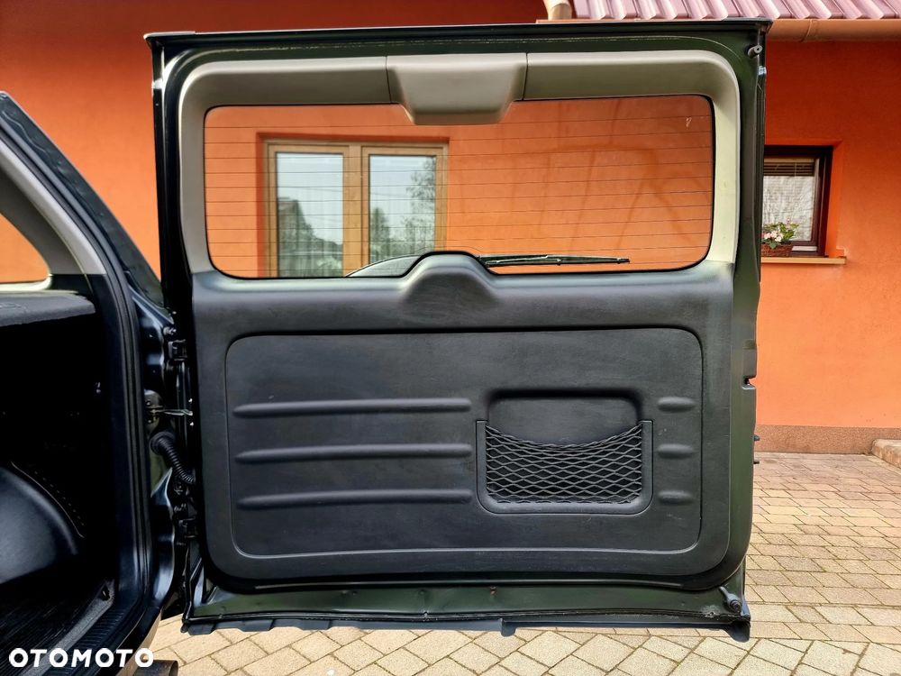 Toyota RAV4 D-4D 4x4 - 23