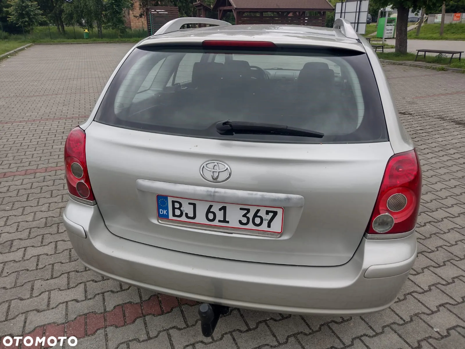 Toyota Avensis 1.8 VVT-i Combi Automatik Sol - 9