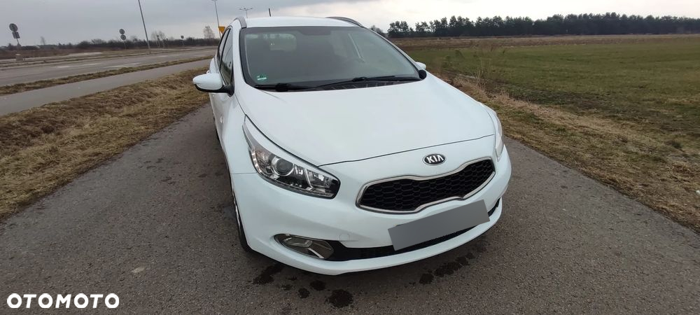 Kia Ceed Cee'd 1.6 GDI L Business Line - 16