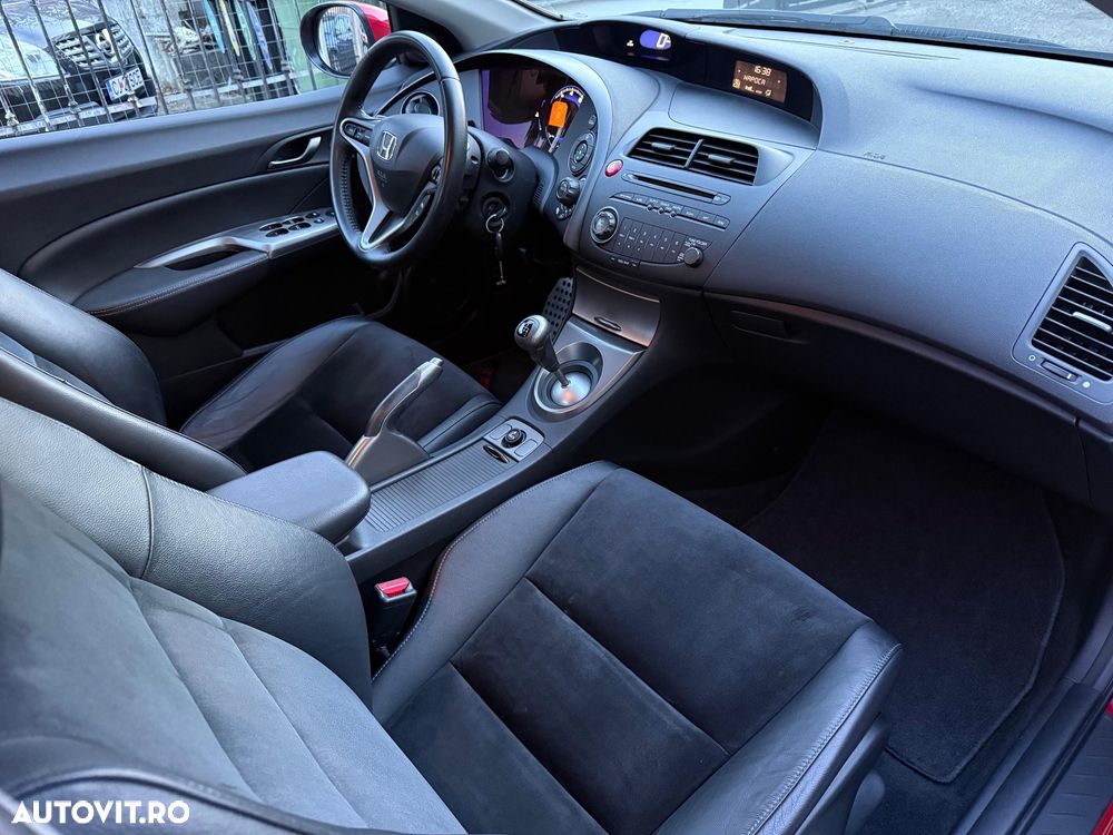 Honda Civic 1.8i-VTEC Sport - 7