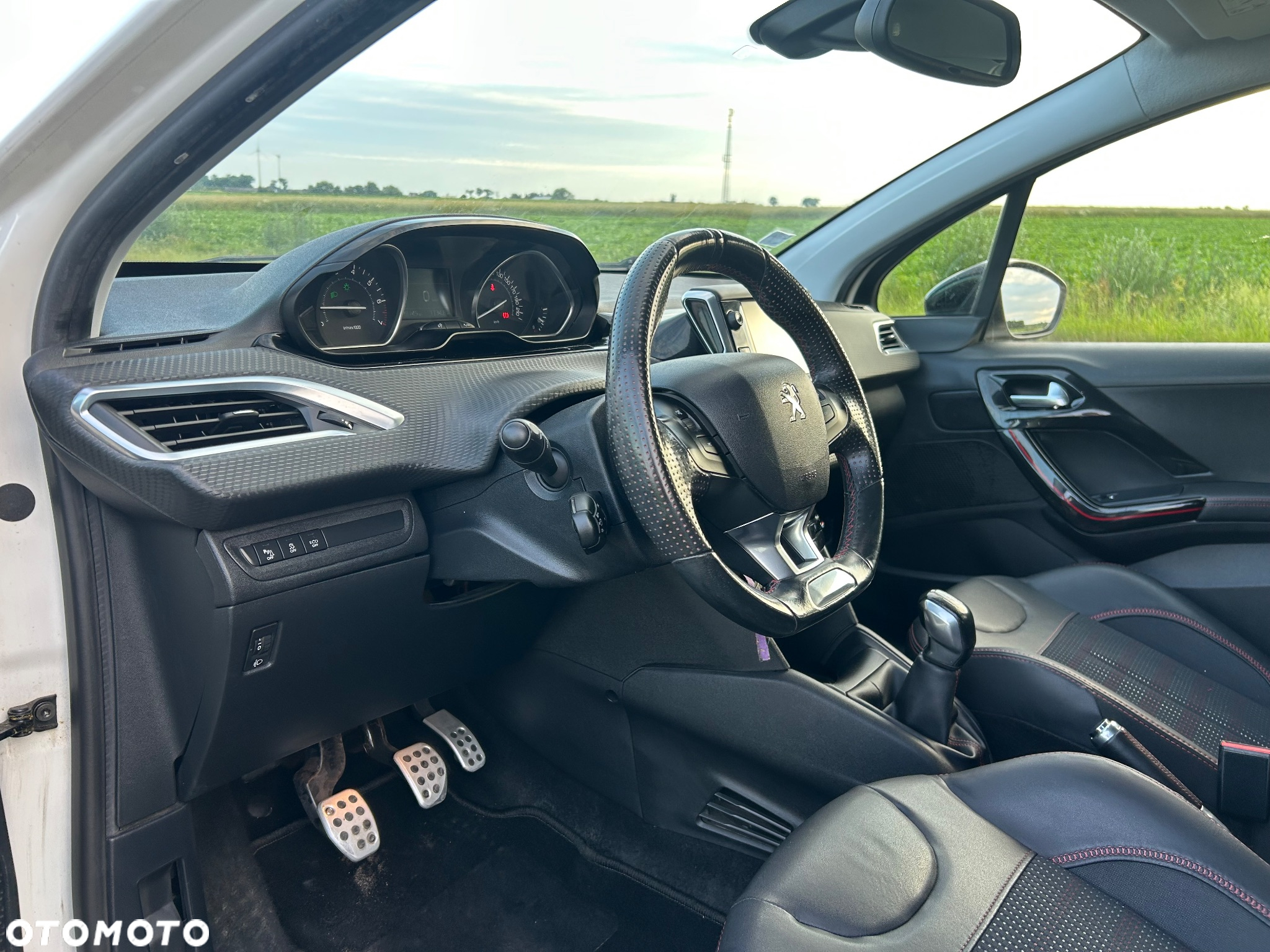 Peugeot 208 1.2 PureTech Allure S&S - 11