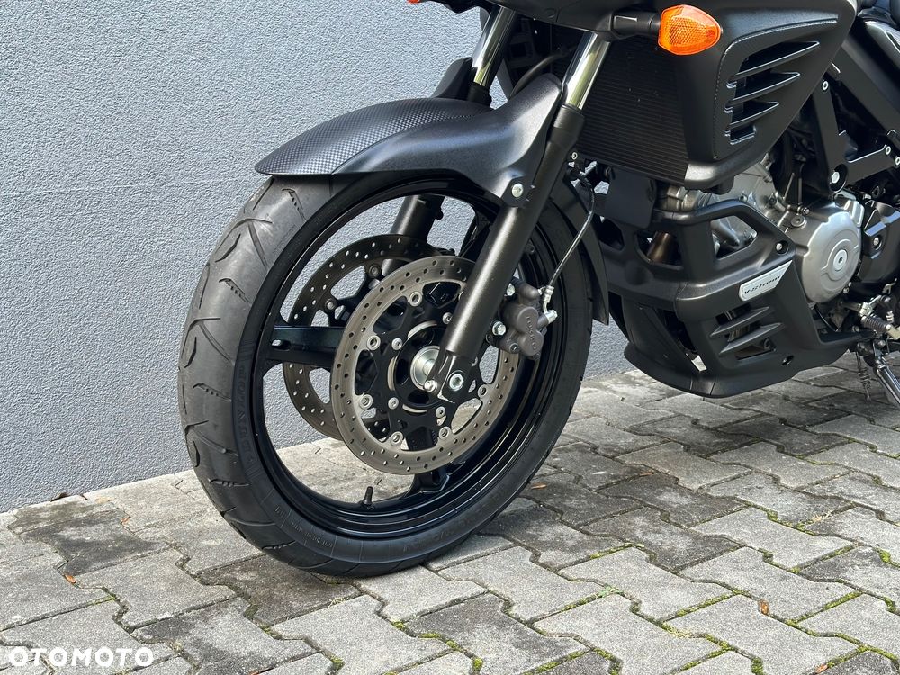 Suzuki V-STROM - 31