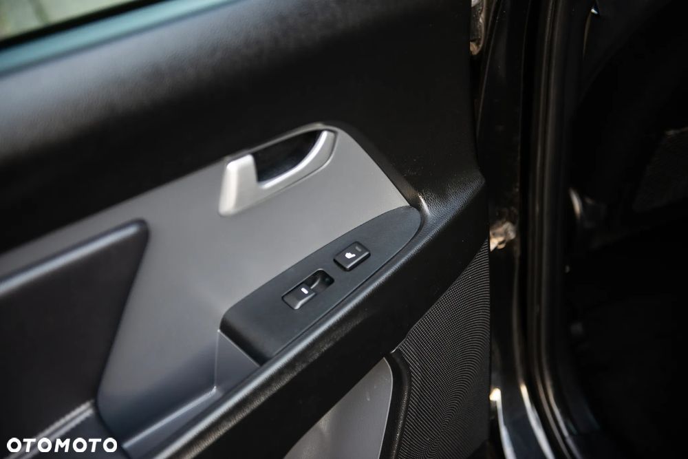 Kia Sportage 1.6 GDI 2WD Attract - 29