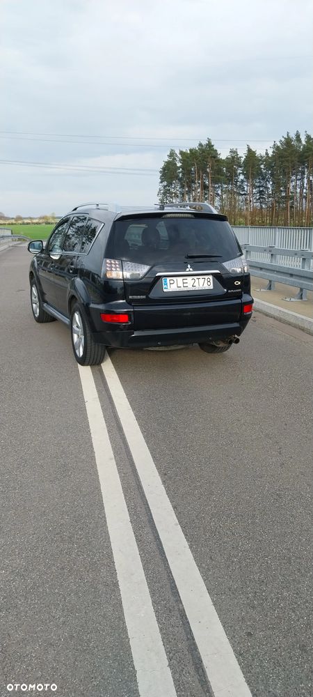 Mitsubishi Outlander 2.0 DID Instyle - 2