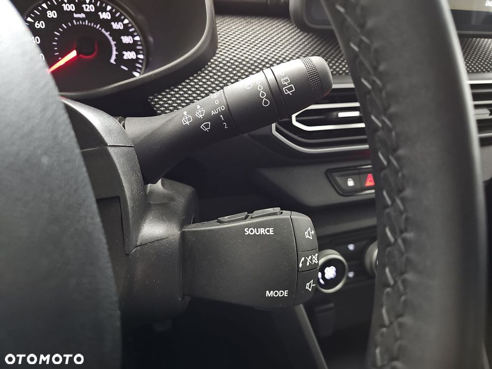 Dacia Sandero - 11