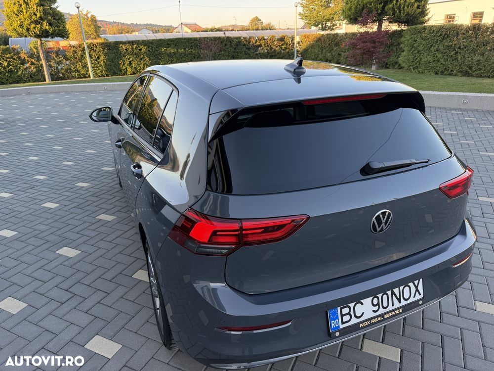 Volkswagen Golf - 16