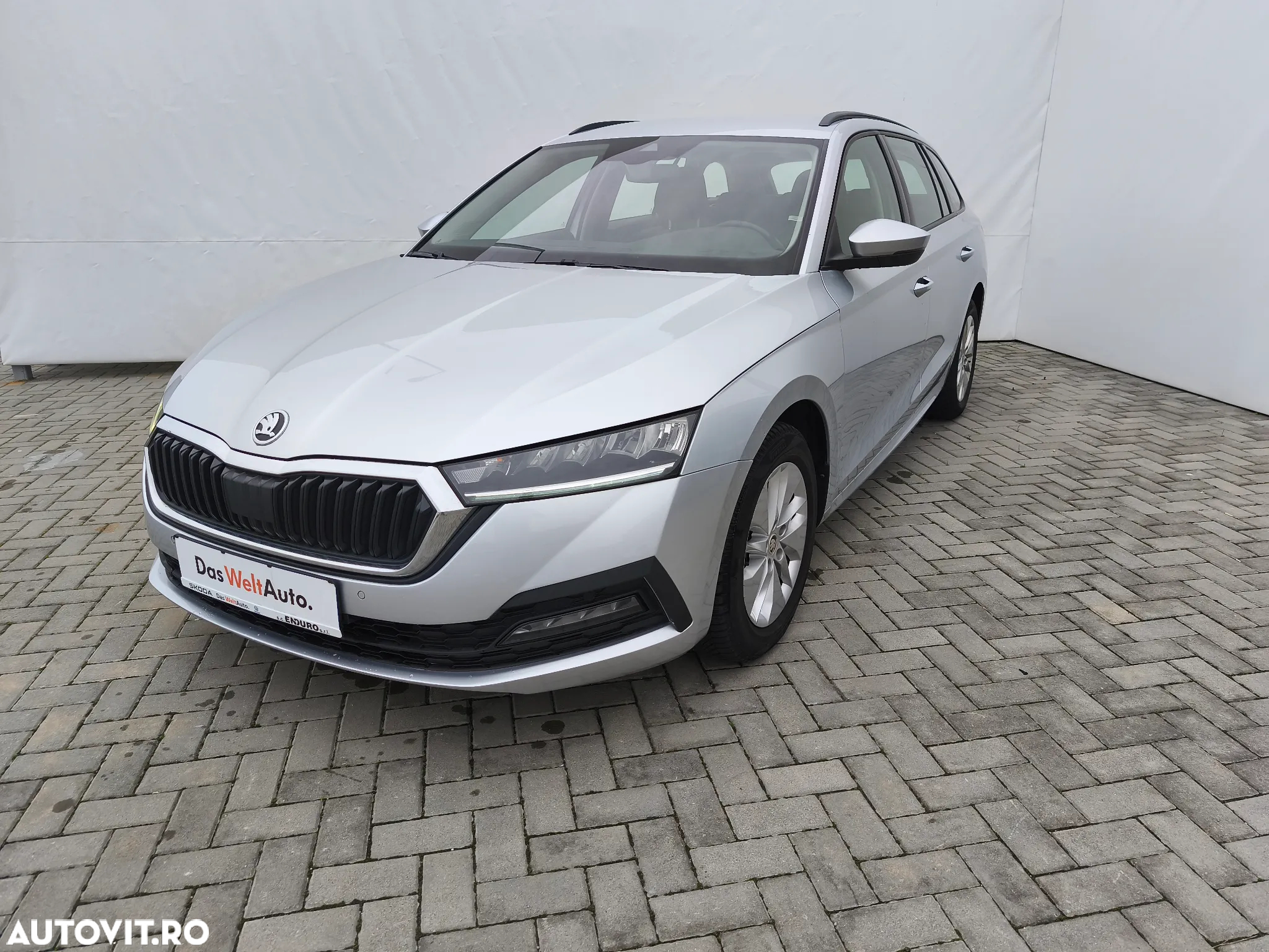 Skoda Octavia Combi 2.0 TDI Ambition - 2