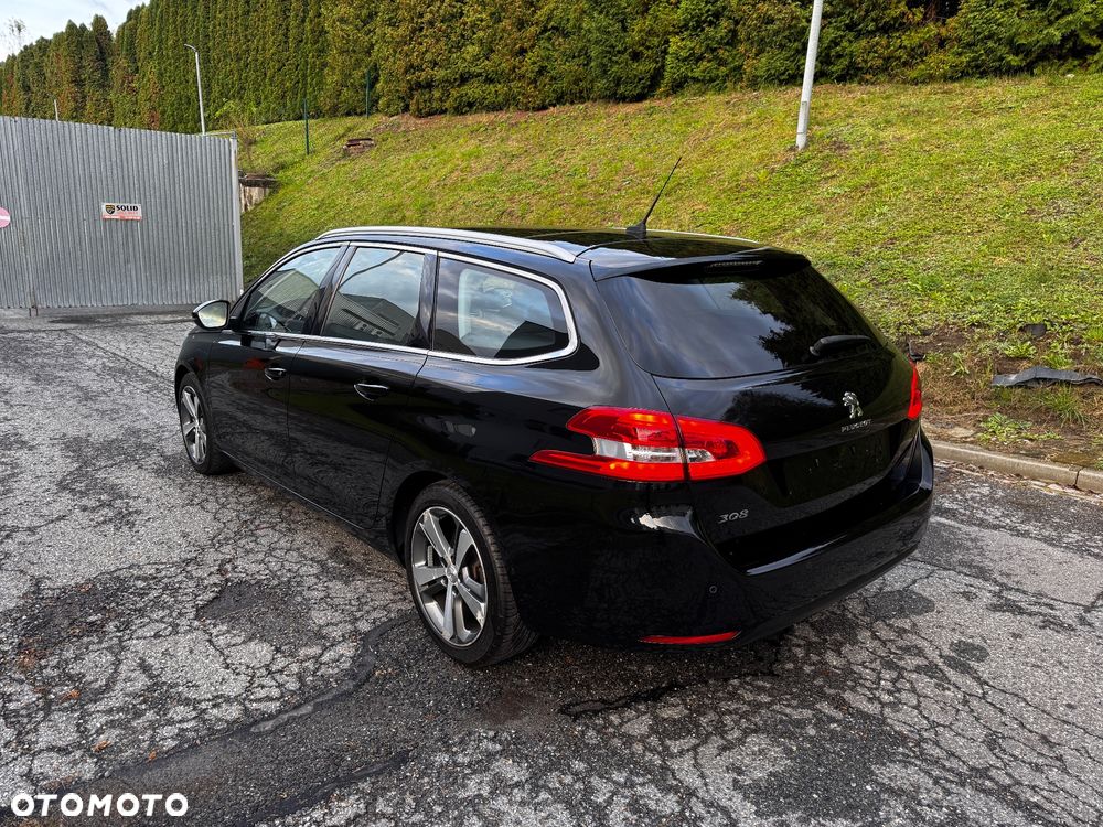 Peugeot 308 130 e-THP Stop & Start Allure - 37