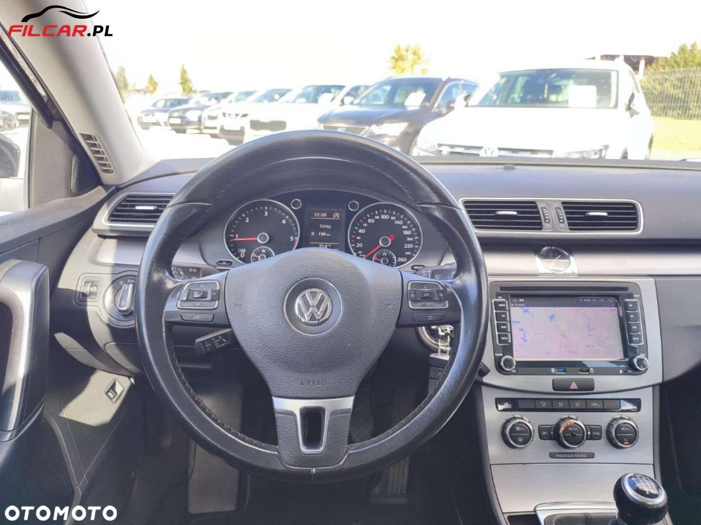 Volkswagen Passat - 10