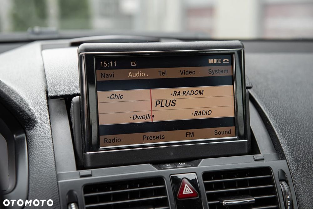 Mercedes-Benz Klasa C 220 CDI DPF Automatik Avantgarde - 25