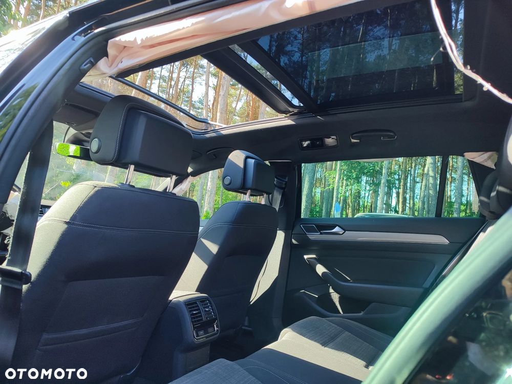 Volkswagen Passat Variant 2.0 TDI SCR DSG Elegance - 7