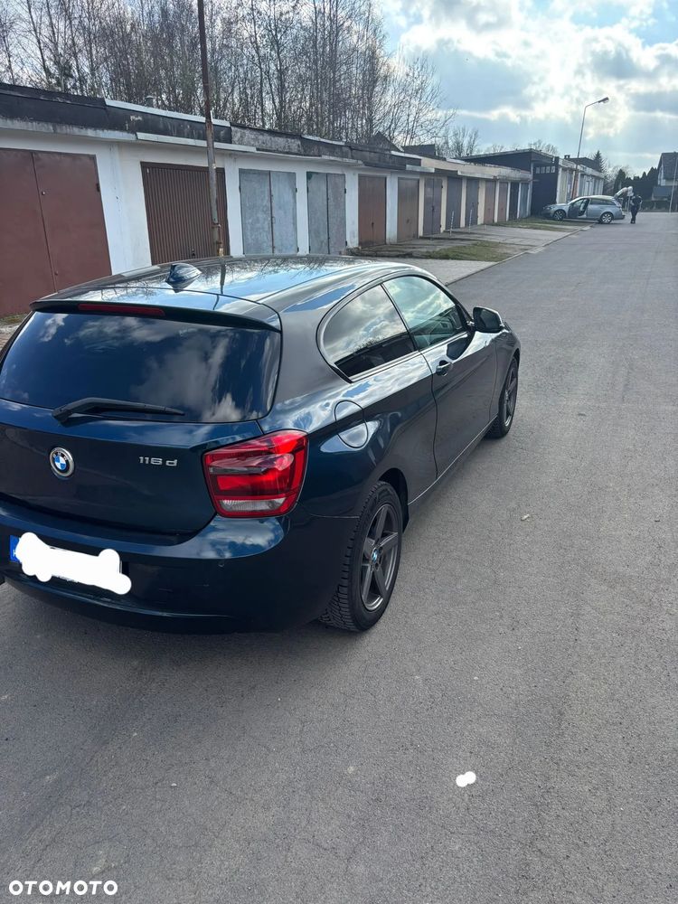 BMW Seria 1 116d Sport Line - 3
