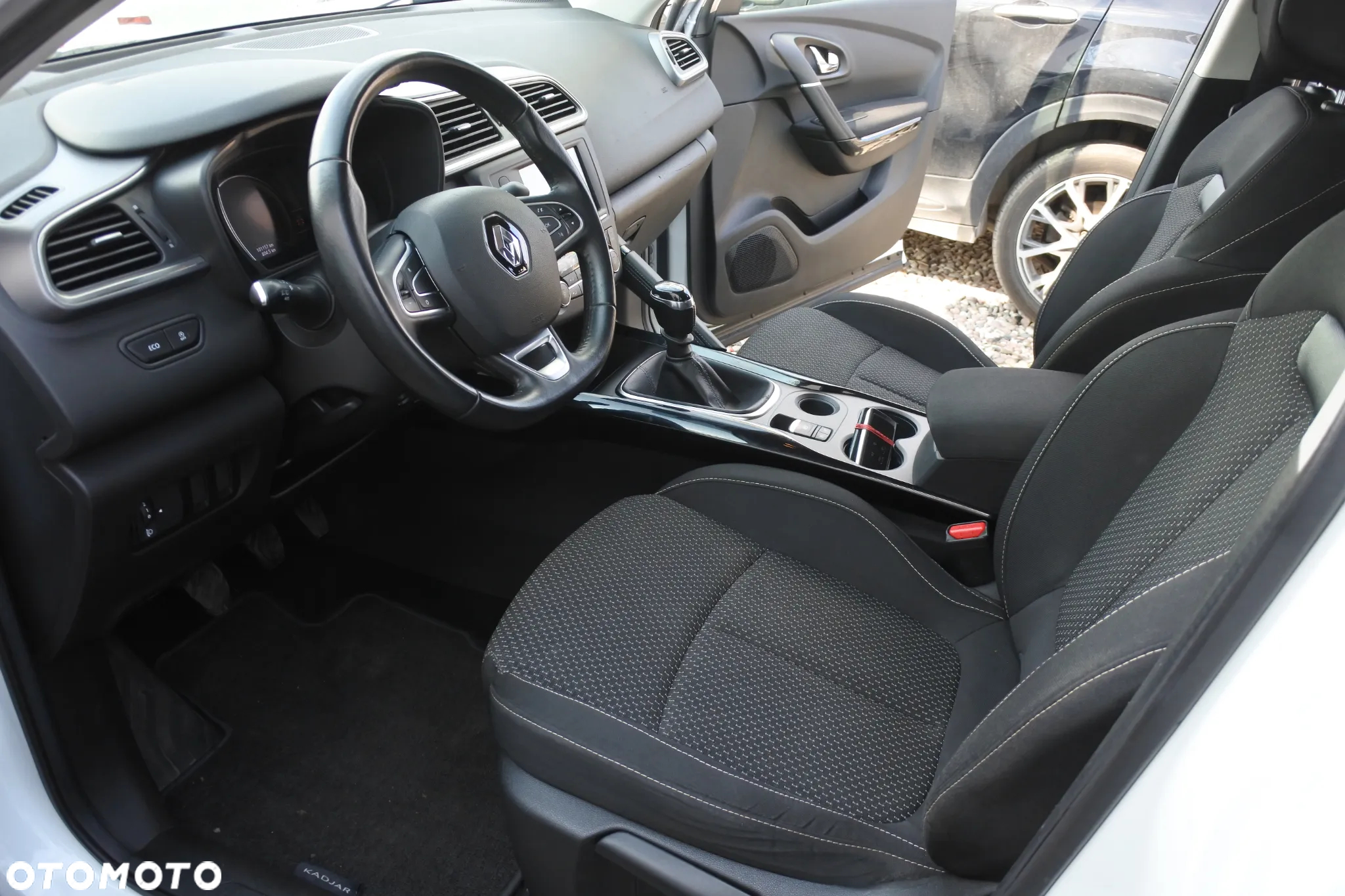 Renault Kadjar TCe 140 GPF LIMITED - 9