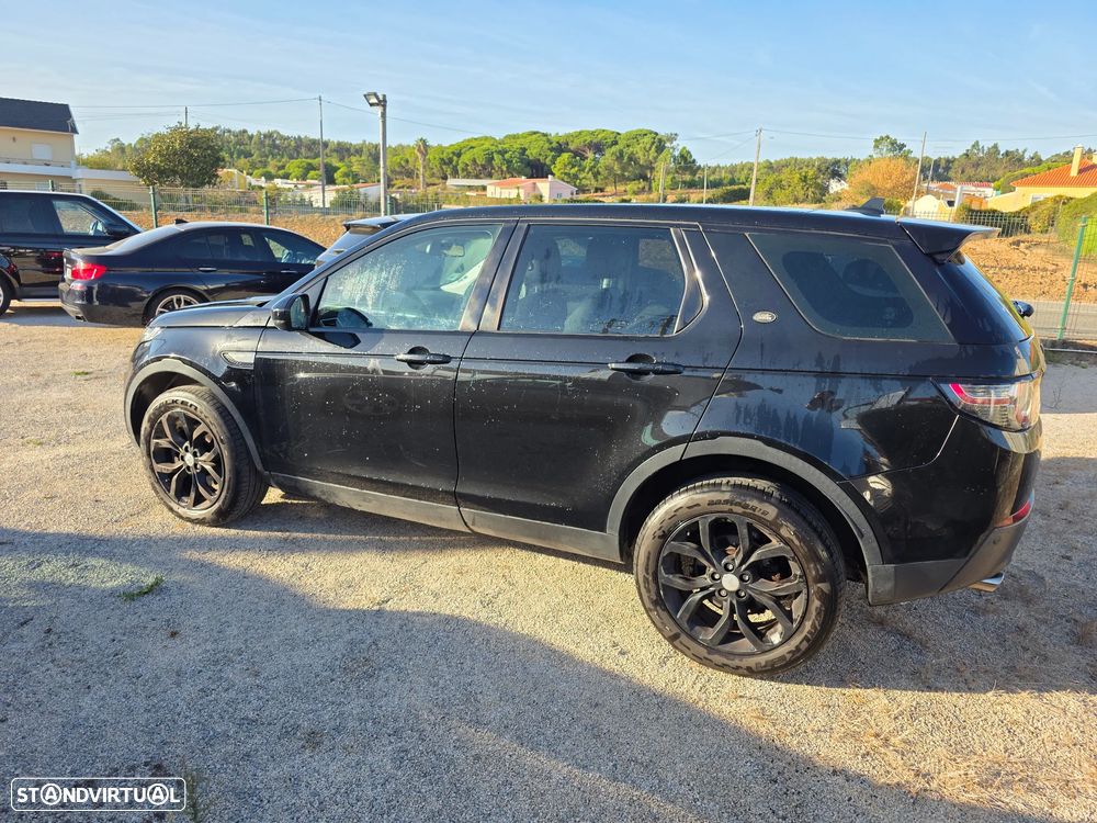 Land Rover Discovery Sport 2.0 TD4 HSE Luxury - 4