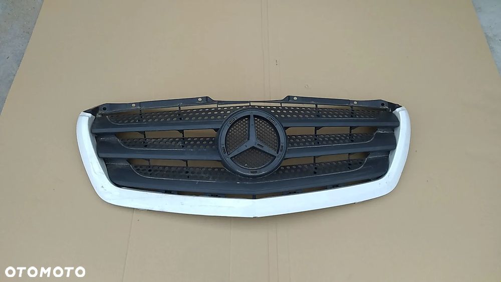MERCEDES SPRINTER ATRAPA GRILL PRZÓD 13-18 - 1