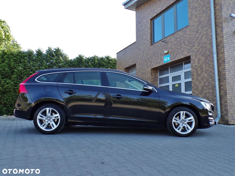 Volvo V60 D3 Summum - 8