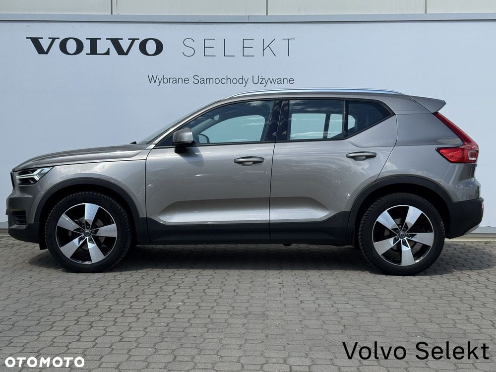 Volvo XC 40 T3 Momentum Pro - 4