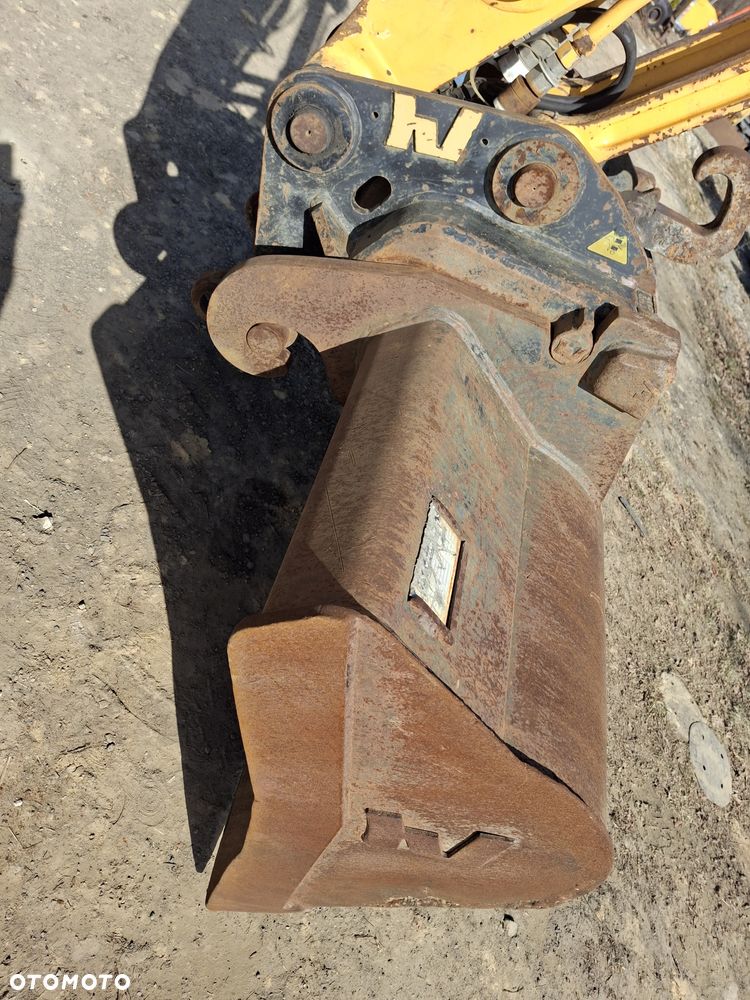 Liebherr A312 CAT JCB - 21