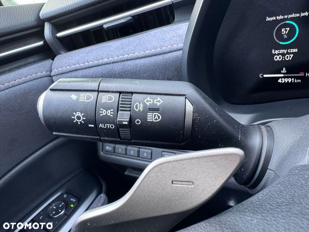 Lexus LBX 1.5 Hybrid Cool - 28