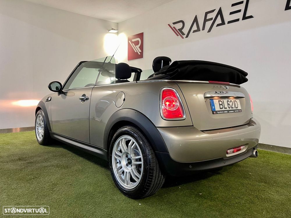 MINI Cabrio Cooper D - 13