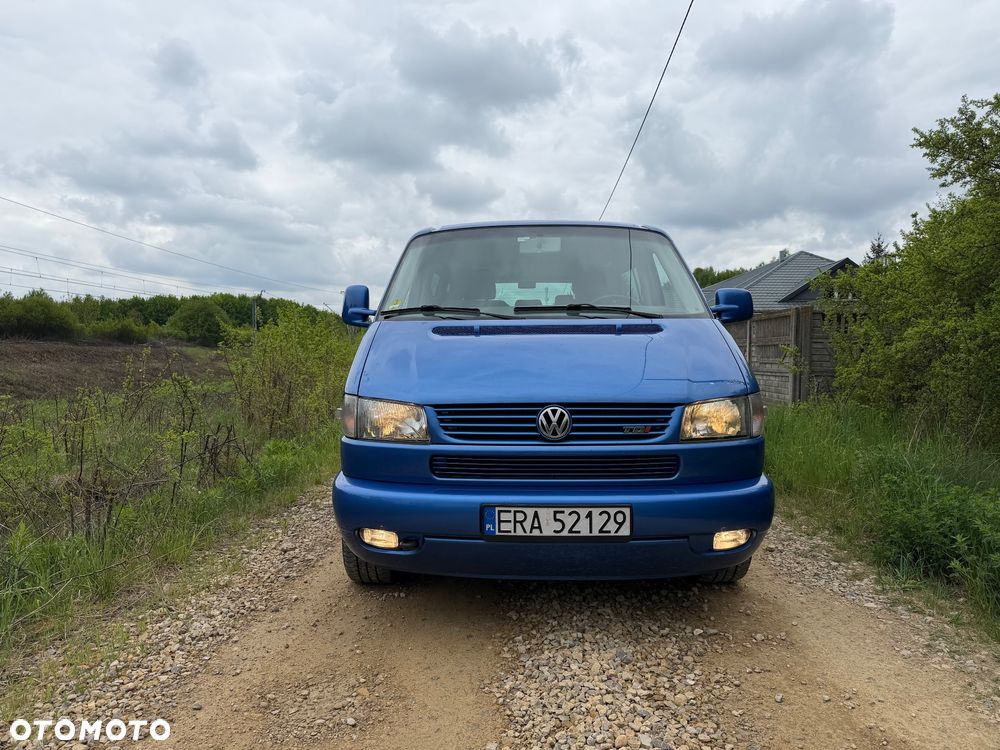 Volkswagen Multivan - 2