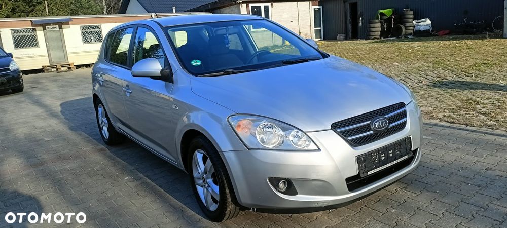Kia Ceed 1.4 Comfort - 2