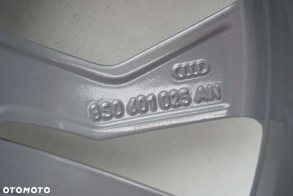 Audi 5x112 18 8,5J et50 8S0601025AN - 4
