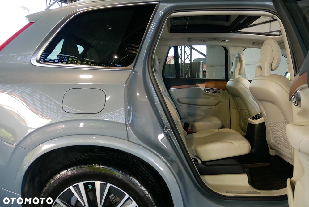 Volvo XC 90 T8 AWD Plug-In Hybrid Inscription 6os - 11