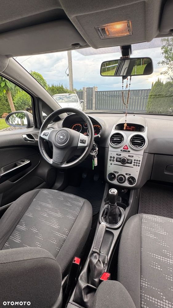 Opel Corsa - 10