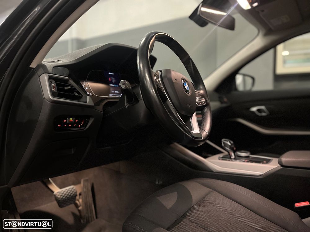 BMW 330 e Corporate Edition Auto - 18