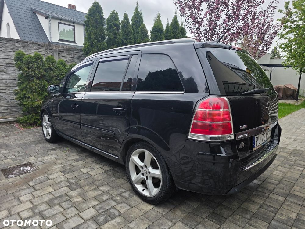 Opel Zafira 1.9 CDTI Automatik Cosmo - 3