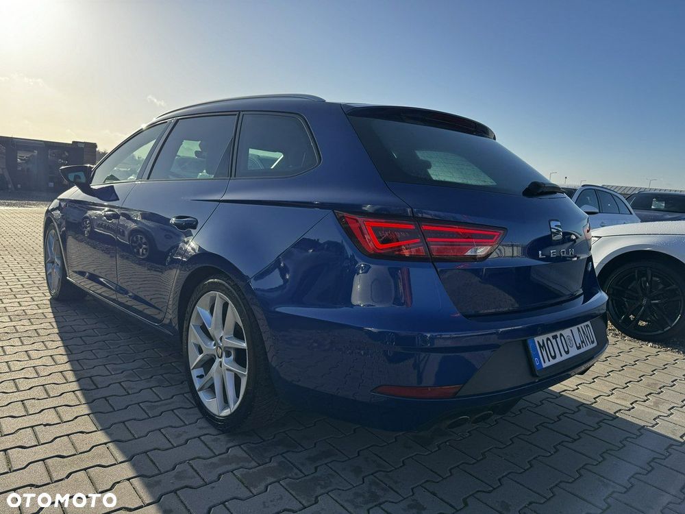 Seat Leon 2.0 TDI DSG FR - 4