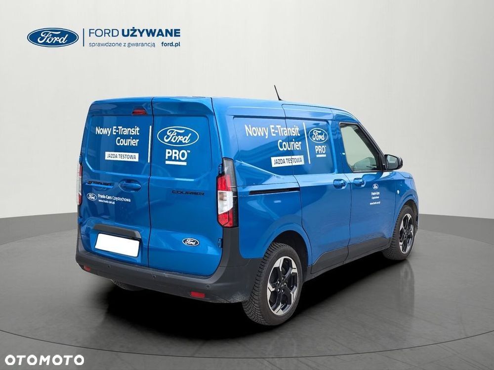 Ford Transit Courier - 9